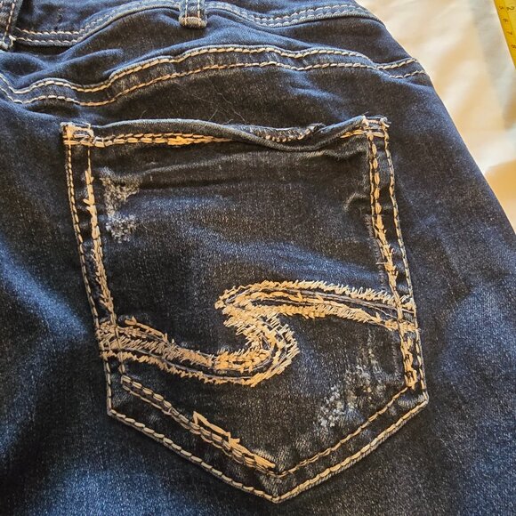Silver Suki Capri Jeans Stretch 16 Distressed - Picture 6 of 11